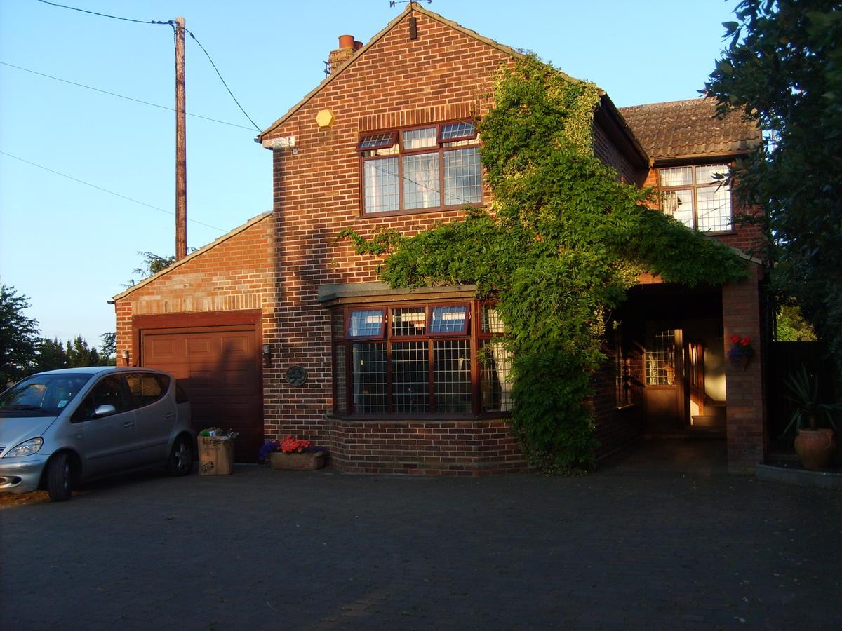 Barnfield B&B Saint Osyth Exterior foto