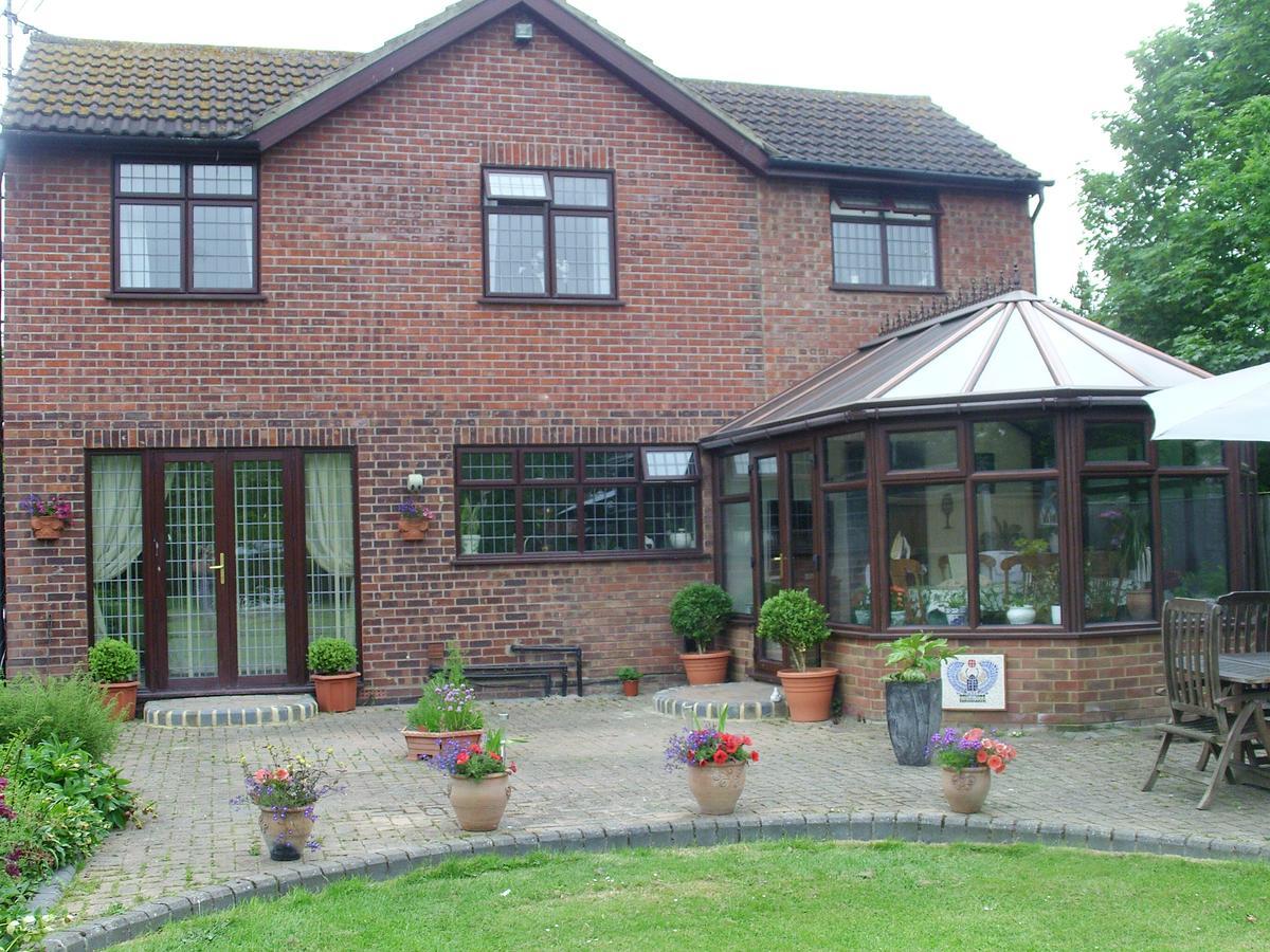 Barnfield B&B Saint Osyth Exterior foto