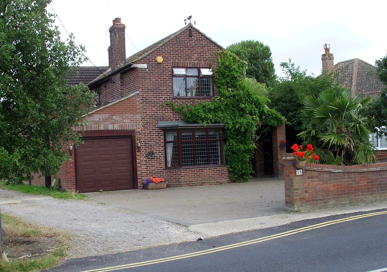 Barnfield B&B Saint Osyth Exterior foto